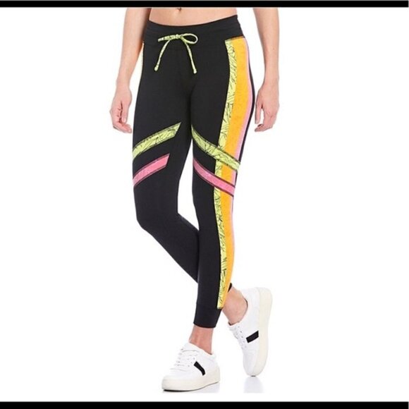 New Free People Fire Up Yoga Mid Rise Black Combo Leggings Small - Picture 3 of 11